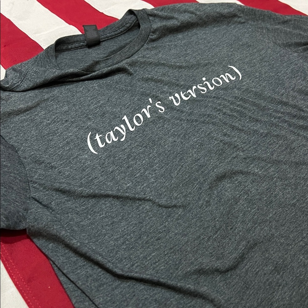 “Taylor’s version” t-Shirt - Picture 3 of 11